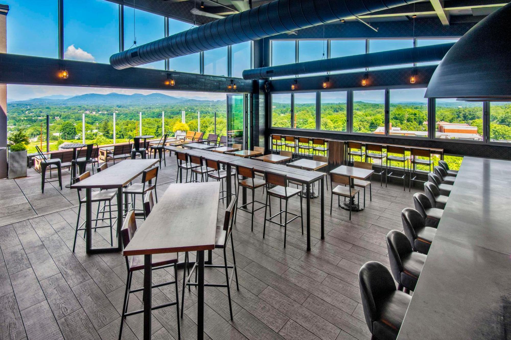 Doubletree By Hilton Asheville Downtown Exteriör bild